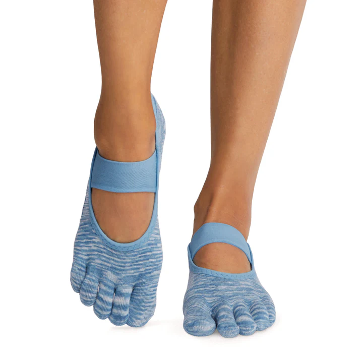 S24_ToeSox_Grip_Mia-Tec_FT_Elevate_V2_34371a90-32d2-40d8-bf35-dd103ad12a6e_720x